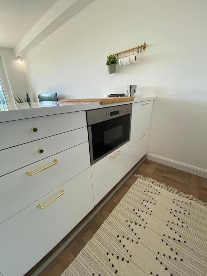 Mosonmagyaróvár Kugli'S Home, Boutique Apartman מראה חיצוני תמונה